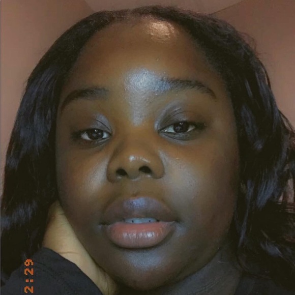 Meet your Posher, Roshanda - Picture 1 of 1